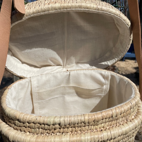 Basket purse w/ magnetic closure lid - Picture 5 of 7